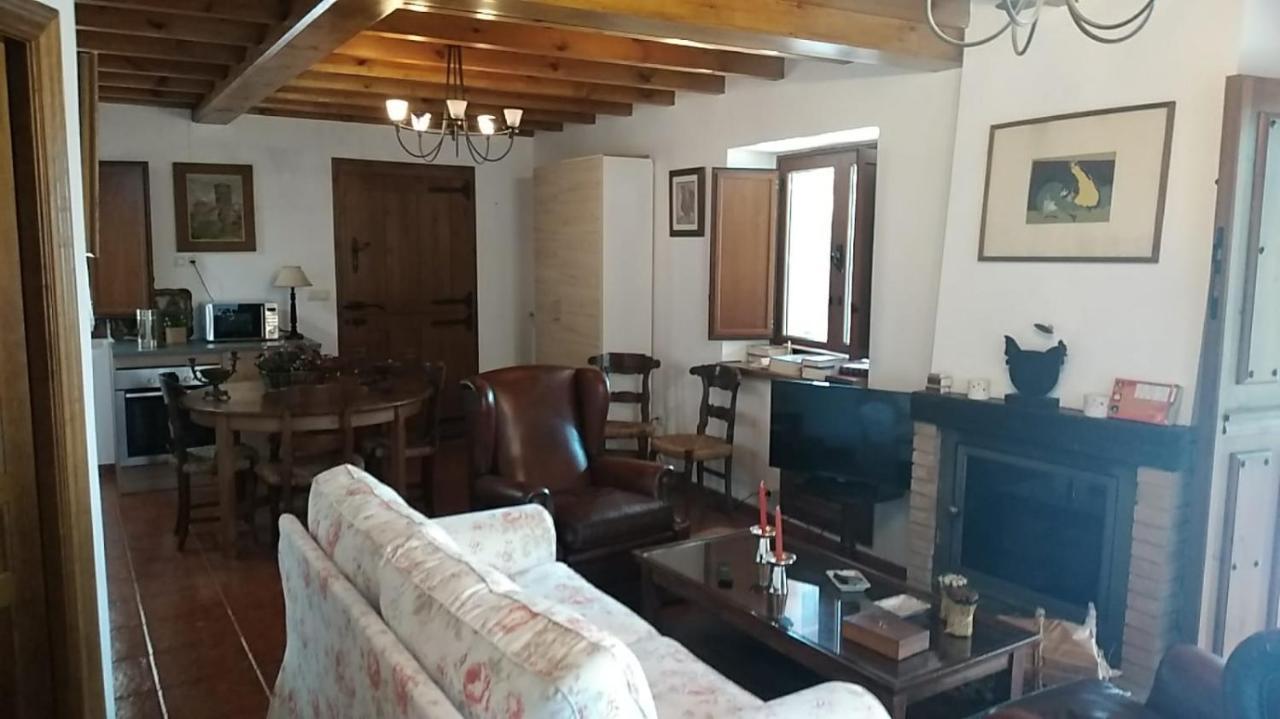 Villa Isabel Piloña Εξωτερικό φωτογραφία