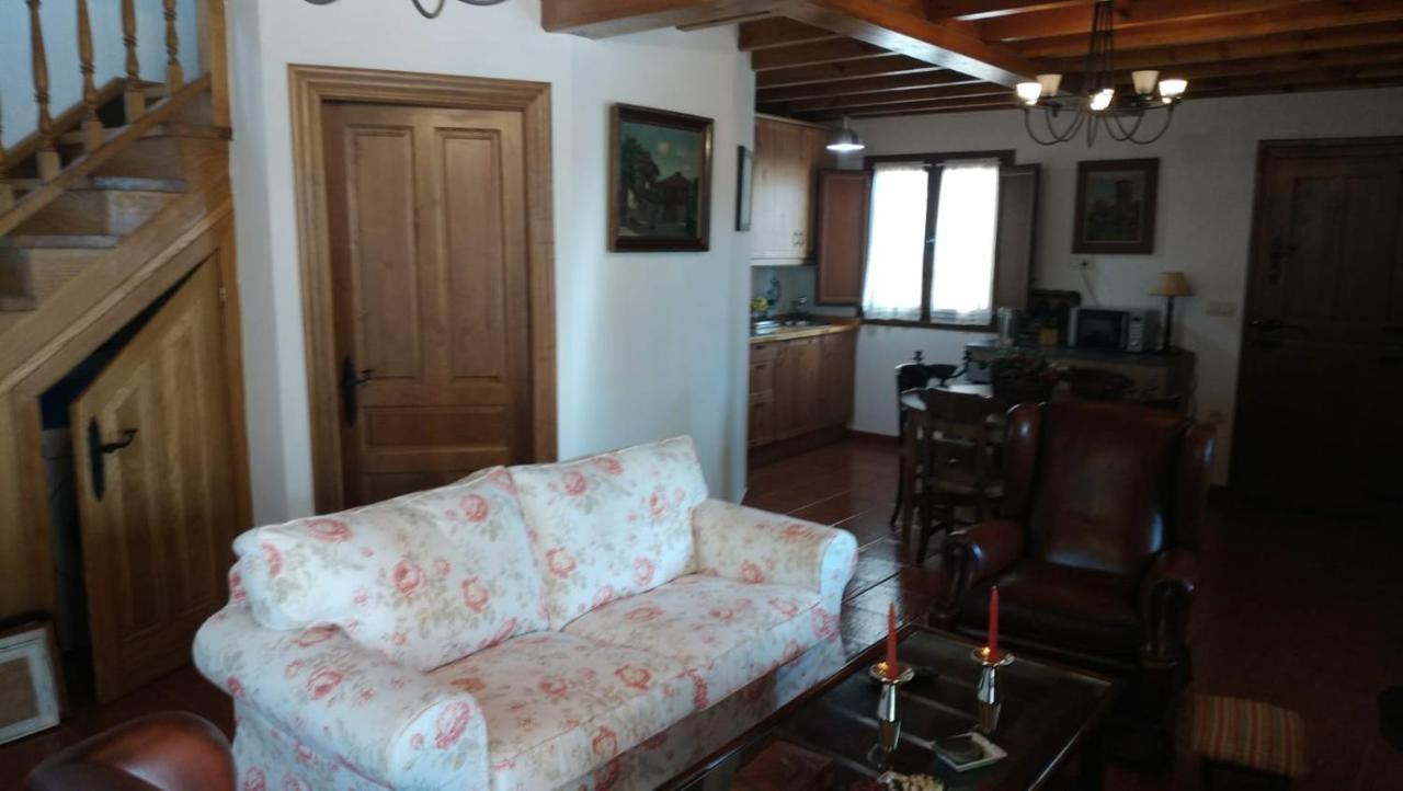 Villa Isabel Piloña Εξωτερικό φωτογραφία